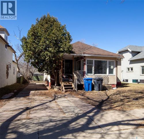 1131 104th St, North Battleford, SK, S9A1N5 | Card Image