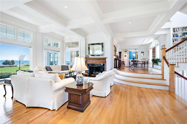 597 Beavertail Rd, Home with 5 bedrooms, 4 bathrooms and 8 parking in Jamestown RI | Image 16