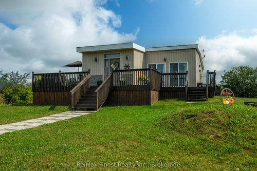 1087 Melville Rd, Prince Edward, ON, K0K1T0 | Card Image