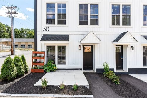 15-50 Frankfort St, Fitchburg, MA, 01420-4171 | Card Image