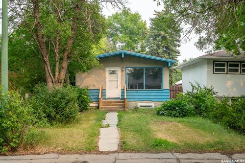 717 Montague St, Regina, SK, S4T3H1 | Card Image