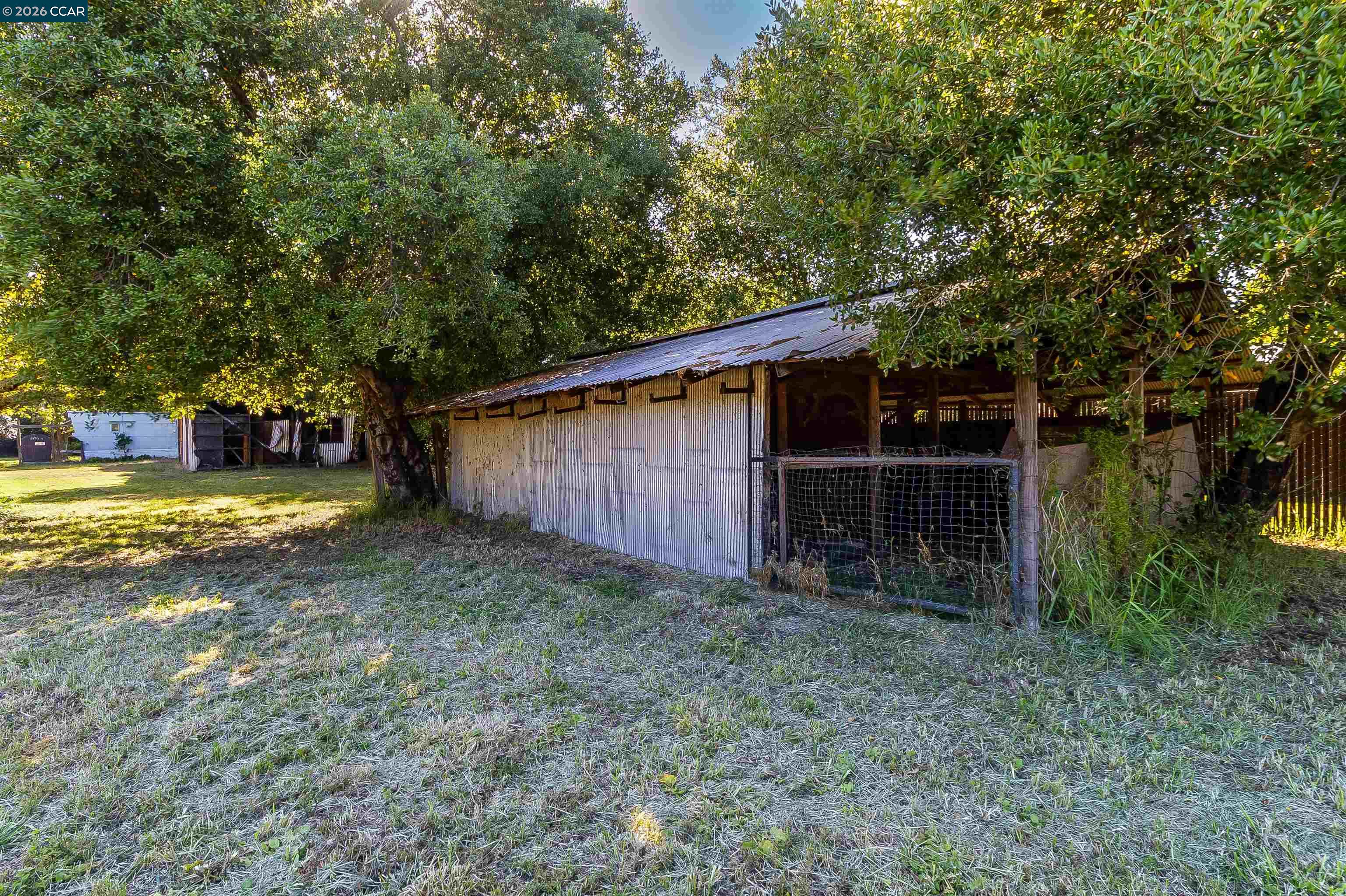Land in Sonoma