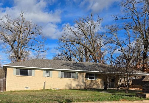 118 N Hillcrest Dr, Palestine, TX, 75801-5818 | Card Image