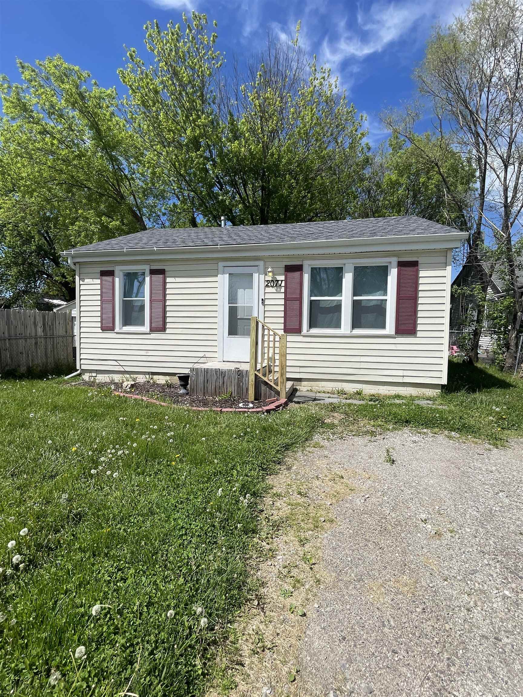 Buder Ave, Burton, MI 48529
