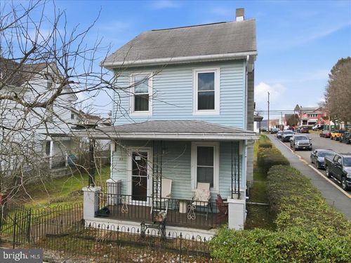 431 South St, Jim Thorpe, PA, 18229-2412 | Card Image