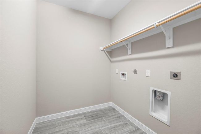 Laundry Room | Image 27
