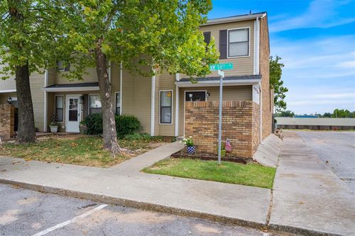 6034 Nw 54th Pl, Oklahoma City, OK, 73122-6037 | Card Image