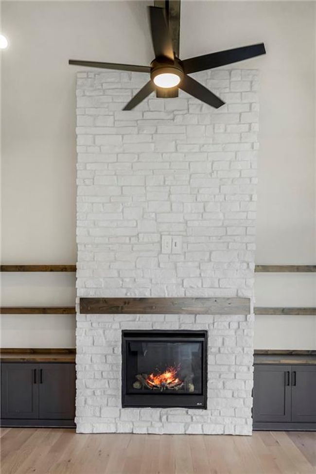 17556 Acton St, House other with 4 bedrooms, 3 bathrooms and null parking in Overland Park KS | Image 8