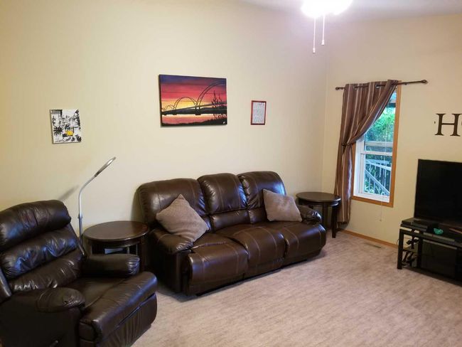 8401 94 Street, House other with 2 bedrooms, 2 bathrooms and 4 parking in Peace River AB | Image 6