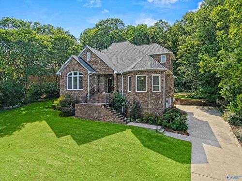 10021 Windy Wood Dr Se, Huntsville, AL, 35803-3201 | Card Image