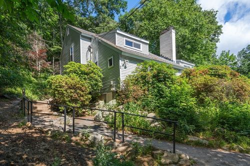 24-24 Speen St, Natick, MA, 01760-4130 | Card Image