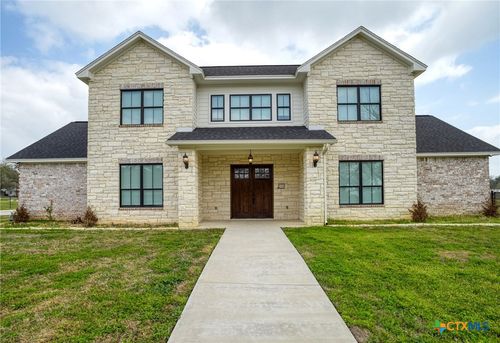 1205 N Avenue G, Shiner, TX, 77984-5246 | Card Image