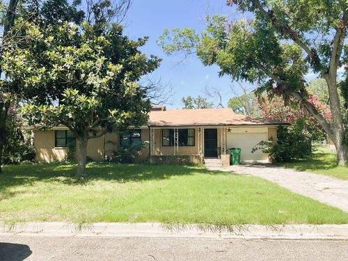 250 Meador Ln, Stephenville, TX, 76401-3916 | Card Image