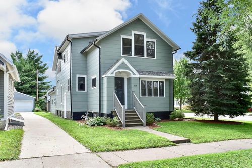 676 Wilson St, Winona, MN, 55987-3047 | Card Image