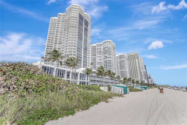 APT-1412 - 16425 Collins Ave, Condo with 2 bedrooms, 2 bathrooms and null parking in Sunny Isles Beach FL | Image 5