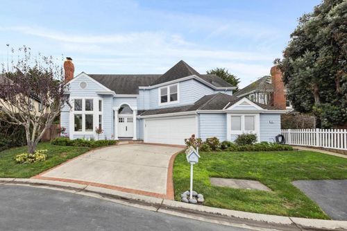 321 Eagle Trace Dr, Half Moon Bay, CA, 94019 | Card Image