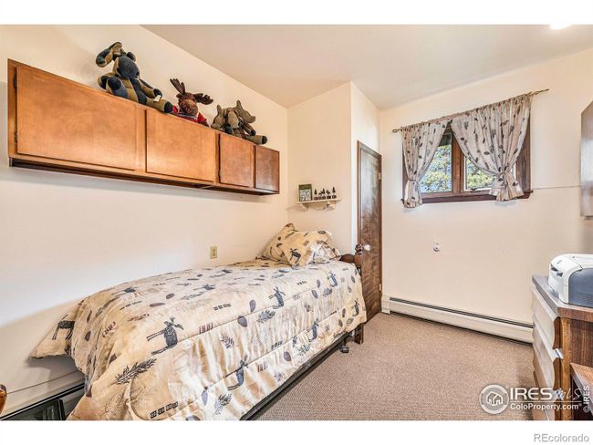 Seperate Family Room in 3 Bedroom Side | Image 16