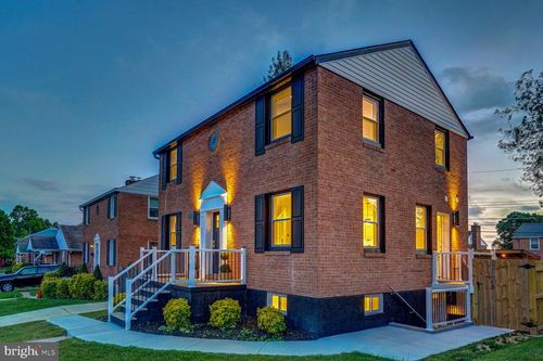 8214 Laurel Dr, Parkville, MD, 21234-5516 | Card Image
