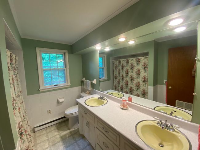 1 Edgewood Ave, House other with 4 bedrooms, 4 bathrooms and null parking in Barre VT | Image 30
