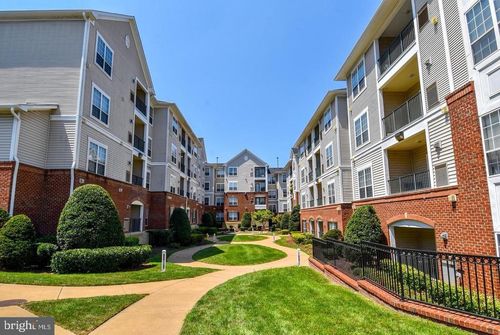 unit-227-4850 Eisenhower Ave, ALEXANDRIA, VA, 22304-7323 | Card Image