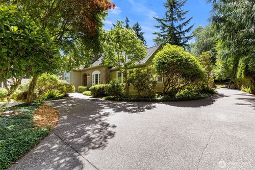 203 Baycliff Dr, Port Townsend, WA, 98368-9589 | Card Image