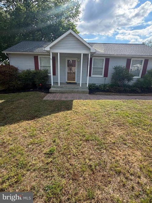 1900 Pollock St, FREDERICKSBURG, VA, 22405-3211 | Card Image