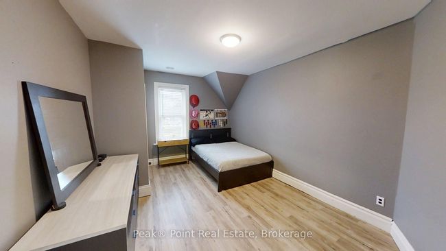 24 Queen St E, House other with 4 bedrooms, 2 bathrooms and 6 parking in Hepworth ON | Image 37