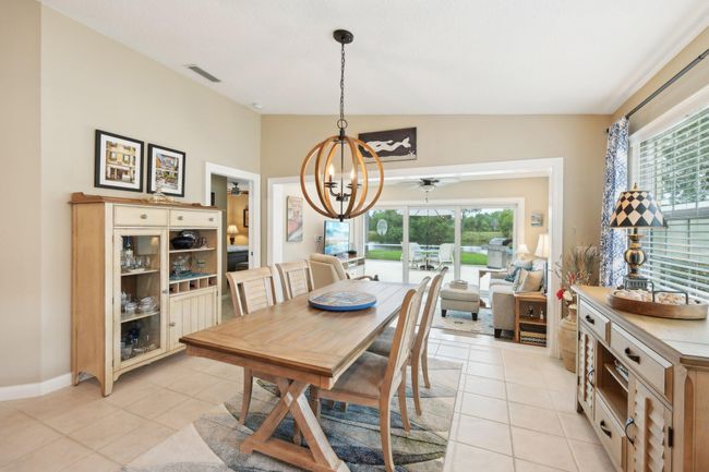 8136 Se Peppercorn Ct, House other with 3 bedrooms, 2 bathrooms and null parking in Hobe Sound FL | Image 12