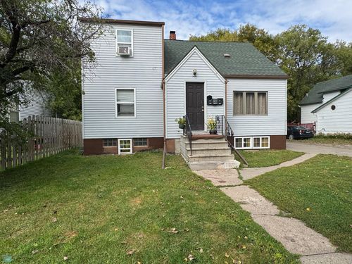 1629 2nd Ave S, Fargo, ND, 58103-1553 | Card Image