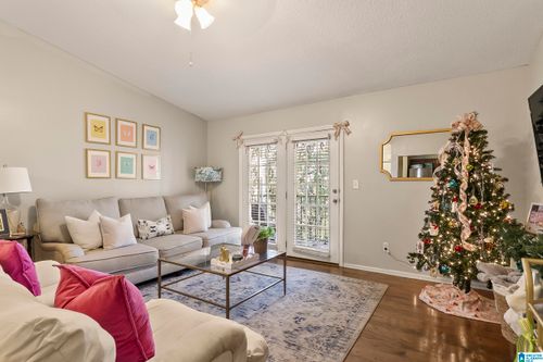 419-120 15th St, TUSCALOOSA, AL, 35401-3521 | Card Image