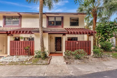 2824-3725 Carambola Cir N, Coconut Creek, FL, 33066-2413 | Card Image