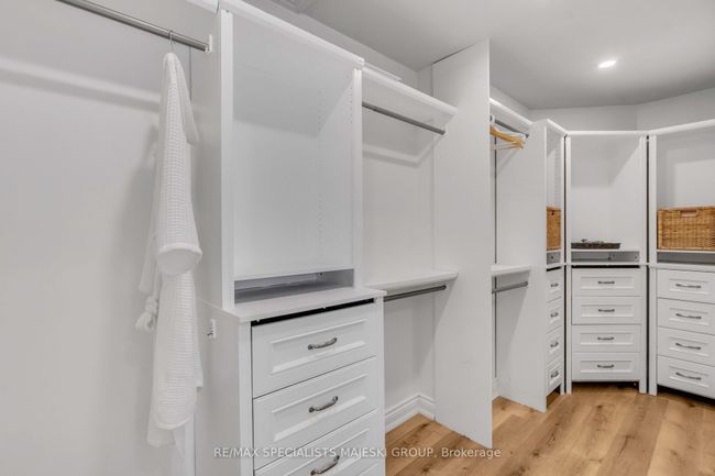 23 Carnation Ave, House other with 5 bedrooms, 3 bathrooms and 4 parking in Etobicoke ON | Image 24