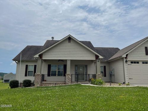 2622 Vista Meadows Ln, Sevierville, TN, 37876-2571 | Card Image