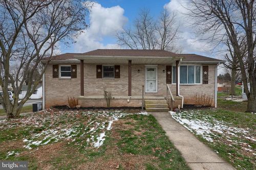 2624 Danielle Dr, DOVER, PA, 17315-4619 | Card Image