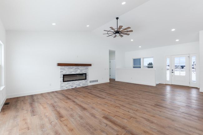 4817 Thompson Heights Blvd, House other with 4 bedrooms, 2 bathrooms and null parking in Adrian MI | Image 14