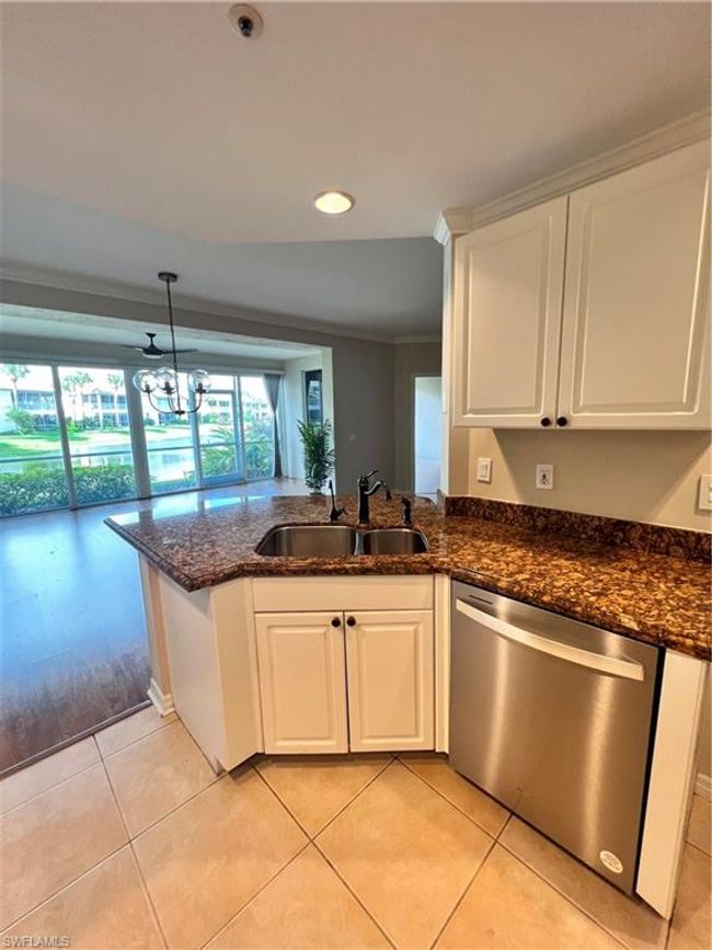 UNIT-102 - 7756 Gardner Dr, Condo with 3 bedrooms, 2 bathrooms and 1 parking in NAPLES FL | Image 7