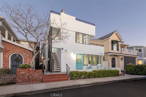 114 1/2 Onyx Ave, Newport Beach, CA, 92662-6401 | Card Image