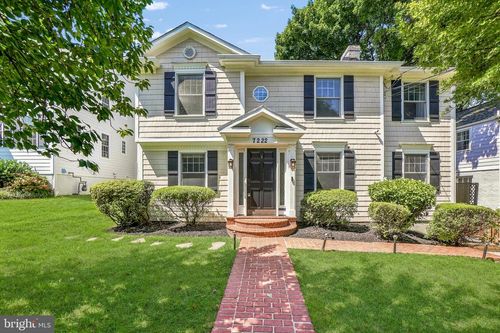 7222 Delfield St, CHEVY CHASE, MD, 20815-4046 | Card Image