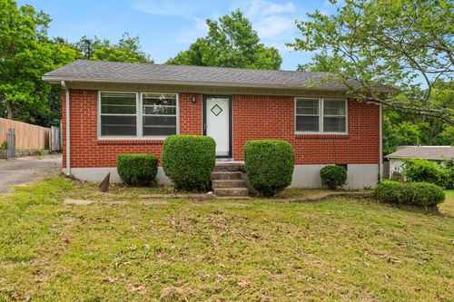 111 River Rd, Hendersonville, TN, 37075-3417 | Card Image