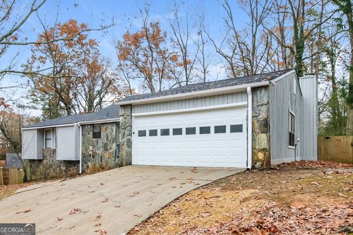 6717 Knollwood Cir, Douglasville, GA, 30135-1663 | Card Image