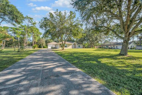 8330 Hidden Pines Rd, Fort Pierce, FL, 34945-3143 | Card Image