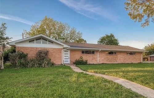 4800 Country Club Vw, Baytown, TX, 77521-3008 | Card Image