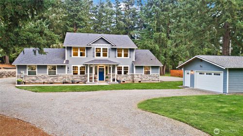 22106 257th Ave Se, Maple Valley, WA, 98038-7621 | Card Image
