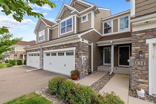 18353 Gladden Ln, Lakeville, MN, 55044-0198 | Card Image