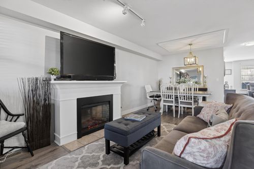 13-6568 193b St, Surrey, BC, V4N5S2 | Card Image