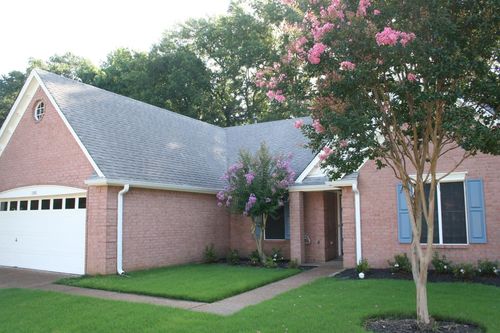 1388 Milestone Dr, Collierville, TN, 38017-1193 | Card Image