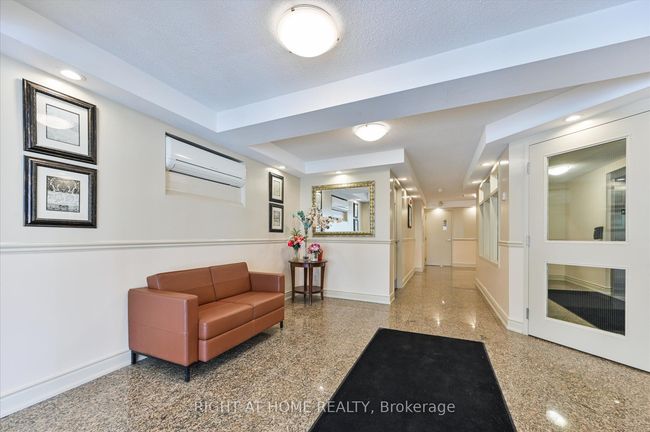 204 - 245 Pine Grove Rd, Condo with 2 bedrooms, 2 bathrooms and 1 parking in Vaughan ON | Image 19