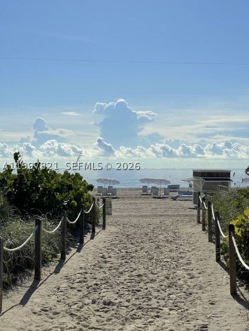 214-335 Ocean Dr, Miami Beach, FL, 33139-8773 | Card Image