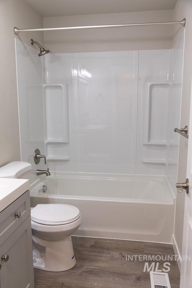 APT-2 - 1133 Fortner St, Condo with 3 bedrooms, 1 bathrooms and null parking in Ontario OR | Image 10