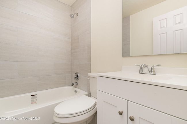 158 Billiar Ave Ne, House other with 3 bedrooms, 2 bathrooms and null parking in Palm Bay FL | Image 15